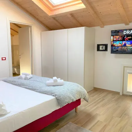Desenzanoloft Official Partner Marriott Homes & - Palazzo Visconti Luxury דירה