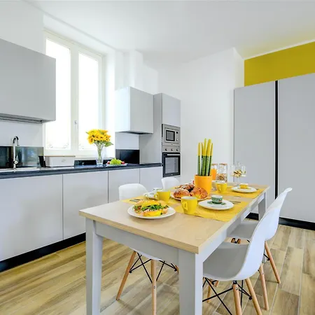 Palazzo Visconti Luxury Desenzanoloft Official Partner Homes & By Marriott Bonvoy Appartement *