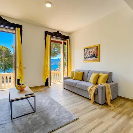 Marriott Palazzo Visconti Luxury Desenzanoloft Official Partner Homes&villas By Marriott Bonvoy * Desenzano del Garda