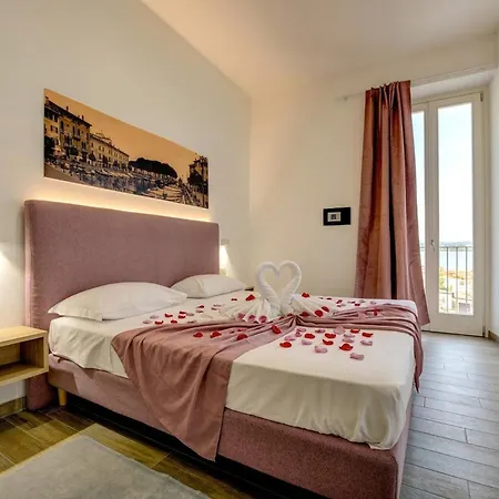 Palazzo Visconti Luxury Desenzanoloft Official Partner Homes & By Marriott Bonvoy