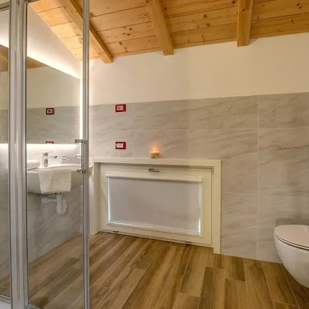 Palazzo Visconti Luxury Desenzanoloft Official Partner Homes & By Marriott Bonvoy *
