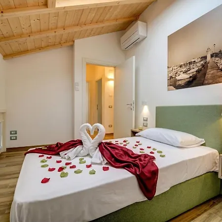 Palazzo Visconti Luxury Desenzanoloft Official Partner Homes & By Marriott Bonvoy